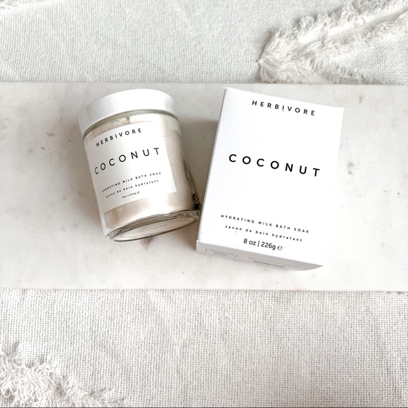 Herbivore Botanicals Other - Herbivore coconut hydrating milk bath soak